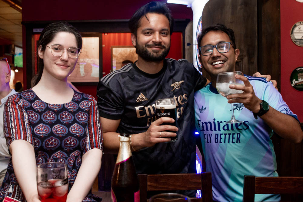 Zona de mesas con ambiente acogedor en Sean O'Brian's Irish Pub Valencia